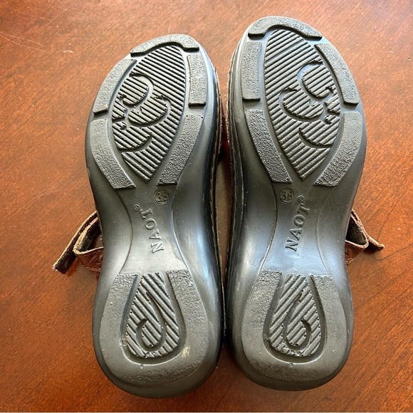 Naot | Papaya Wedge Sandals - Picture 6 of 7